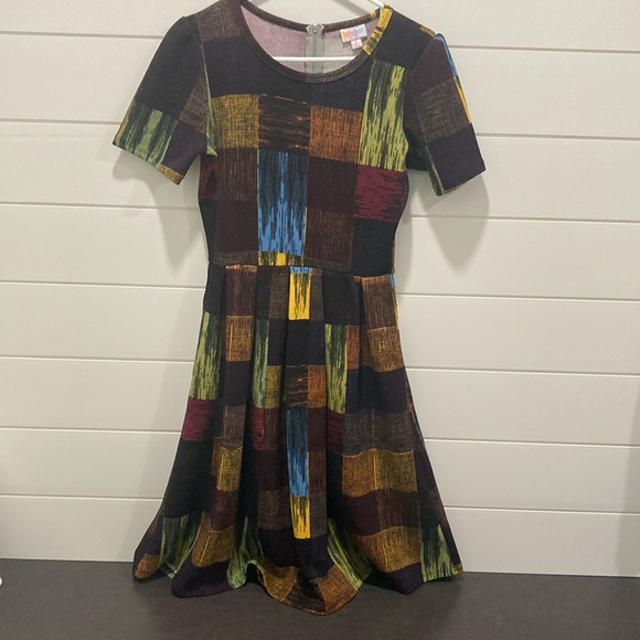 LulaRoe Amelia Dress - Picture 1 of 4